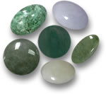 Groupe de pierres précieuses de jade