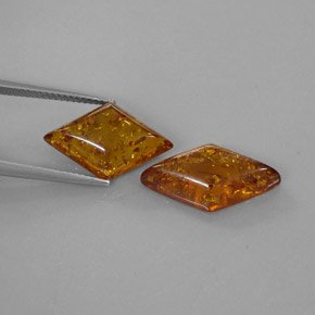 4.63 ct total Natural Yellow Orange Amber
