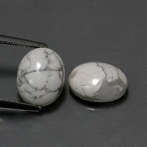 5.14 ct total Natural Greyish White Howlite