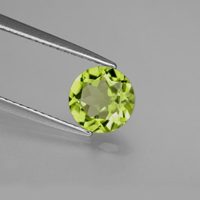 1.35 ct Natural Lively Green Peridot