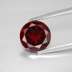 3.01 ct Natural Deep Red Pyrope Garnet