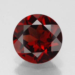 2.77 ct Natural Deep Red Pyrope Garnet