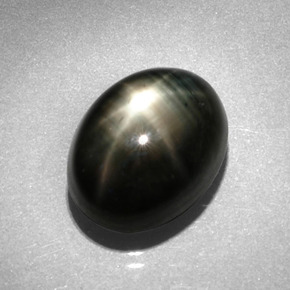 star-sapphire-gem-386112a.jpg
