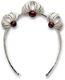 Eine Replik der Cartier Ruby Tiara