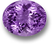 Oval facettierter Amethyst-Edelstein