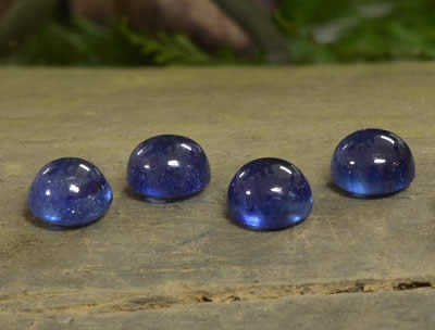 Saphir-Cabochons