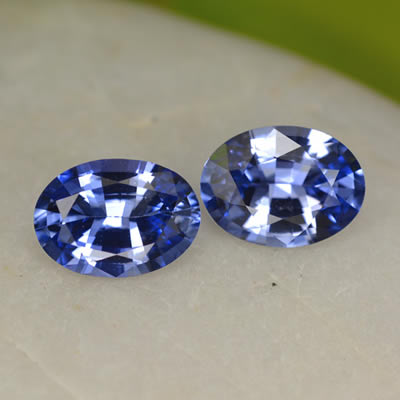 Natürliches blaues Ceylon-Saphir-Paar
