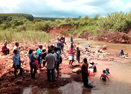 Hopeful Bo Rai Locals Prospecting for Rubies