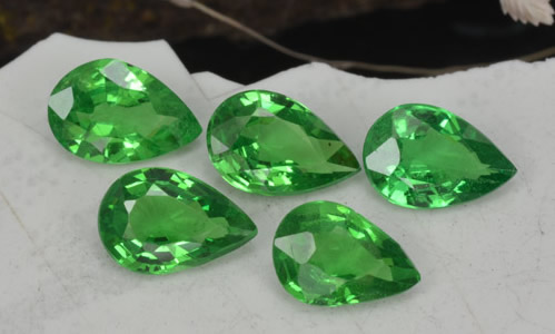 Calibrated Pear Shape Tsavorite Garnet