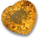 Gemme de citrine en forme de cœur, taille concave