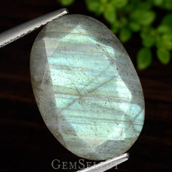 Labradorite Gemstone