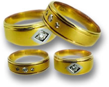 Bandas de oro para hombre con detalles de diamantes