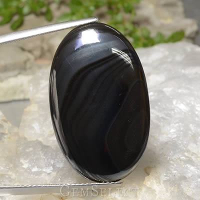 Cabochon ovale di Psilomelano