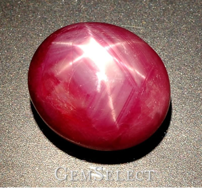 GemSelect 的天然星形红宝石