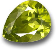 Peridot-Edelstein mit Birnenfacette