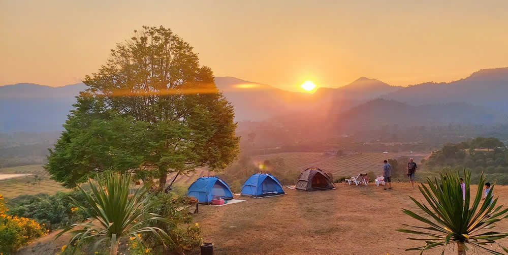 Camping in Pong Nam Ron