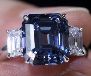 Il famoso diamante blu Moussaieff