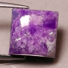 Cabochon quadrato Sugilite