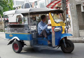 バンコクのトゥクトゥクタクシー