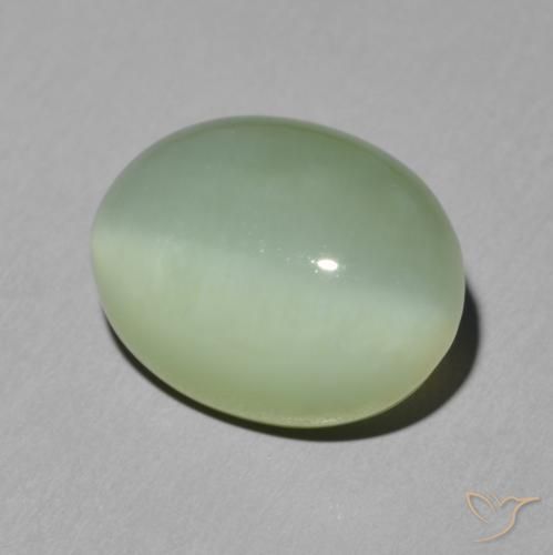 6.08 ct Green Actinolite Cat's Eye Stone, Natural Actinolite Cat's Eye in Oval Cabochon Shape for Sale