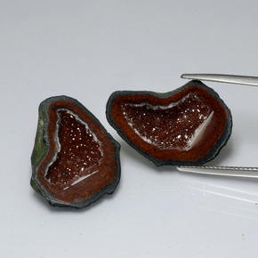 23.16 ct Multicolor Agate Geode Gemstone, Agate Geode Gem in Flat Crystal Matrix Shape for Sale.