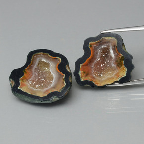38.11 ct Multicolor Agate Geode Gemstone, Agate Geode Gem in Flat Crystal Matrix Shape for Sale.