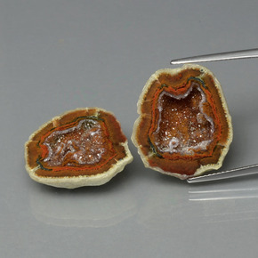 32.70 ct Multicolor Agate Geode Gemstone, Agate Geode Gem in Flat Crystal Matrix Shape for Sale.