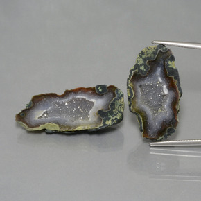 44.85 ct Multicolor Agate Geode Gemstone, Agate Geode Gem in Fancy Crystal Cluster Shape for Sale.