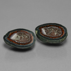 39.33 ct Multicolor Agate Geode Stone, Natural Agate Geode in Fancy Crystal Cluster Shape for Sale