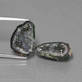 6.94 ct Multicolor Agate Geode Gemstone, Agate Geode Gem in Fancy Crystal Cluster Shape for Sale.