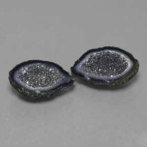 22.25 ctw Multicolor Agate Geode Stones, Natural Agate Geode in Fancy Crystal Cluster Shape for Sale