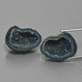 11.90 ct Multicolor Agate Geode Stone, Natural Agate Geode in Fancy Crystal Cluster Shape for Sale