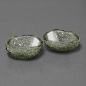 20.20 ctw Multicolor Agate Geode Stones, Natural Agate Geode in Fancy Crystal Cluster Shape for Sale