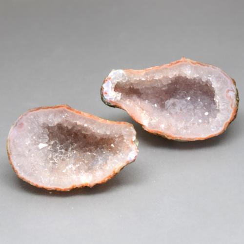 17.53 ctw Multicolor Agate Geode Stones, Natural Agate Geode in Fancy Crystal Cluster Shape for Sale