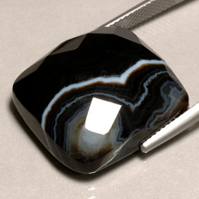 Agate Gemstone in 21.3 x 19.6 mm Size for Sale, Agate Stone in Multicolor Color