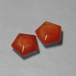 8.57 ct Orange Agate Gemstone, Agate Gem in Pentagon Shape for Sale.