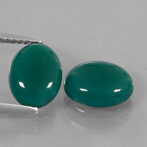 3.00 ct Green Agate Stone, Natural Agate in Oval Cabochon Shape for Sale