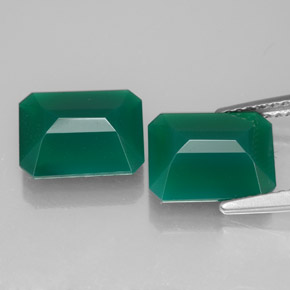 Agate Gemstone in 10 x 8 mm (calibrated) Size for Sale, Agate Stone in Green Color