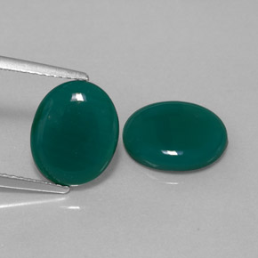 4.55 ct Green Agate Gemstone, Agate Gem in Oval Cabochon Shape for Sale.
