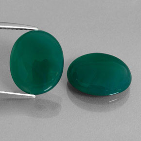 6.22 ct Green Agate Gemstone, Agate Gem in Oval Cabochon Shape for Sale.