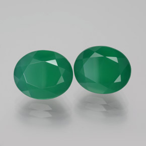 9.15 ct Green Agate Stone, Natural Agate in Oval Facet Shape for Sale