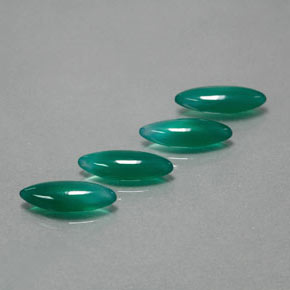Agate Gemstone in 16.7 x 5.9 mm Size for Sale, Agate Stone in Green Color