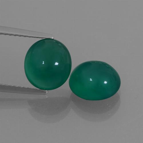 Par de Ágata Ovalada a juego de 8,9 x 8,2mm - Peso 4,94 ct en total / promedio. 2,47 ct cada uno, color Verde medio en claridad Translúcido, piedra preciosa natural , dureza de Mohs 6.5 - 7 Adecuado para joyas de uso diario, Photo A