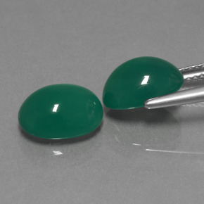 Agate Gemstones in 10.5 x 8.3 mm Size for Sale, Agate Stones in Medium Green Color