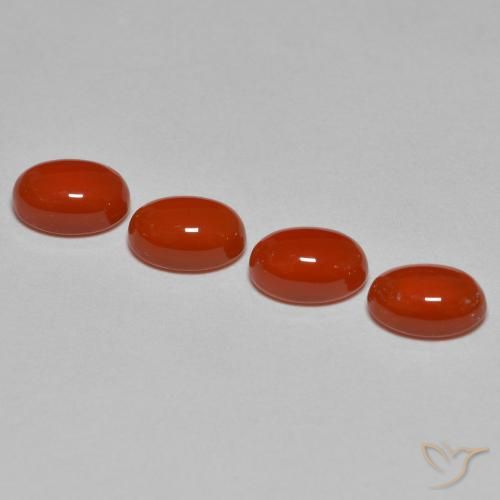 Set aus 4 Stück ovaler Achat in roter Farbe aus Indien - Größe 6,2 x 4,1mm, Gewicht 2,4 ct gesamt / Durchschn. je 0,6 ct, Farbe: Feuerrot, Mohs-Härte 6,5 - 7 Geeignet für den täglichen Gebrauch im Schmuck, Photo A