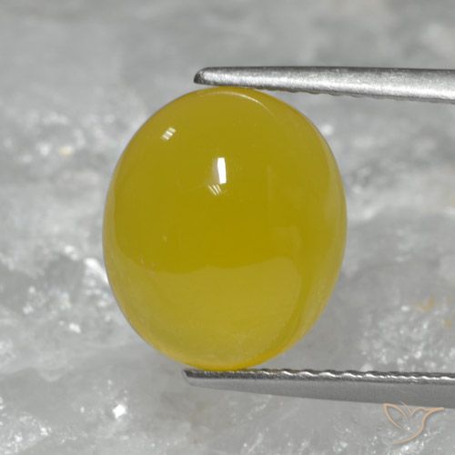 4.34 ct Yellow Agate Gemstone, Agate Gem in Oval Cabochon Shape for Sale.