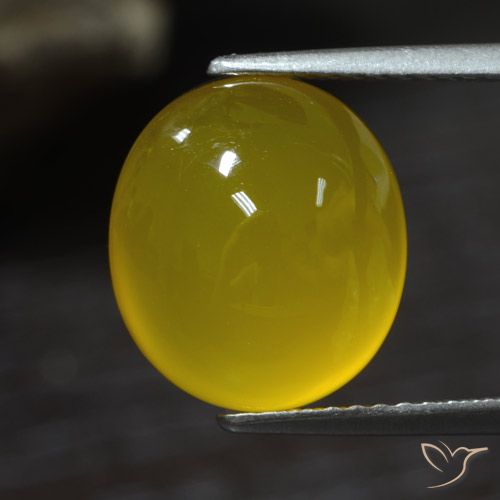 5.31ct Oval Cabochon Yellow Agate from India, Dimension 11.8 x 10.6mm, Natural dyed Gemstone, Translucent Clarity, 1 piece Agate in Medium Yellow Color, Mohs Hardness of 6.5 - 7 suitable for daily wear jewelry, Photo A