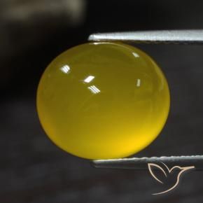 5.31 ct Yellow Agate Stone, Natural Agate in Oval Cabochon Shape for Sale
