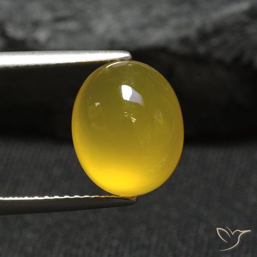 4.61 ct Yellow Agate Gemstone, Agate Gem in Oval Cabochon Shape for Sale.