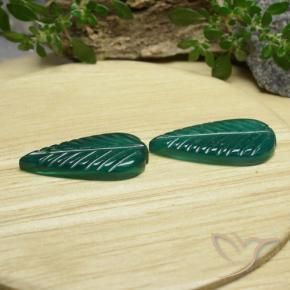 8.76 ctw Green Agate Stones, Natural Agate in Carved Leaf Shape for Sale
